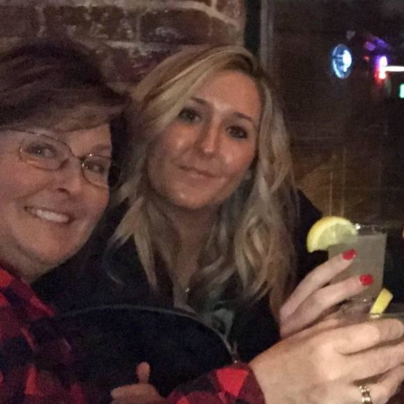 Meet your Posher, Victoria - Picture 1 of 1